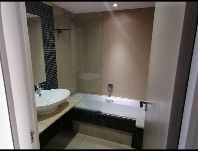 3 BEDROOM APARTMENT FOR SALE IN POINT WATERFRONT